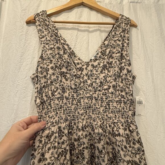 NWT Old Navy Waist-Defined Floral Sleeveless Tie Back Smocked Maxi Dress Medium - Picture 8 of 13